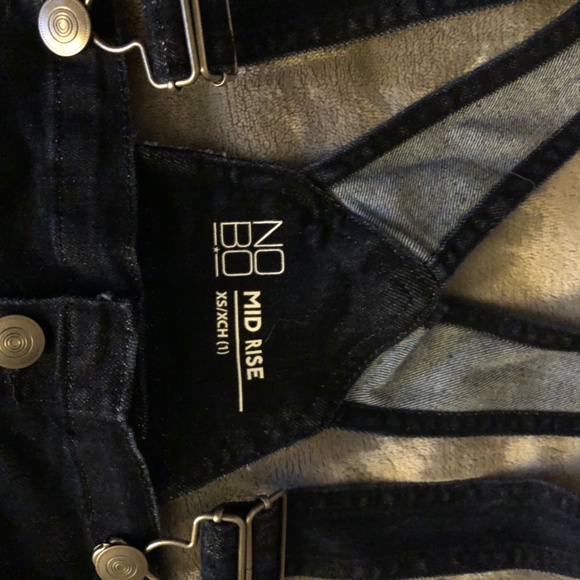 Mid Rise Overall Shorts - Picture 5 of 6